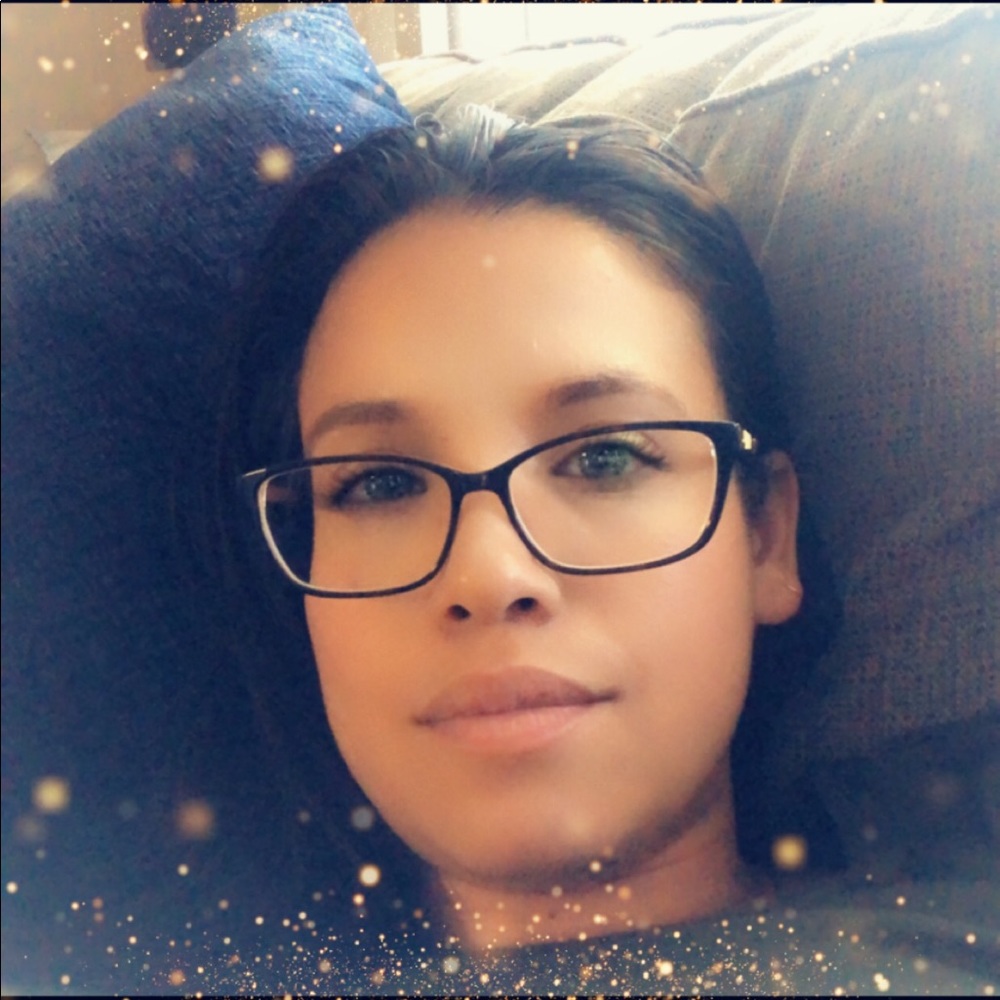 Meet your Posher, Nikki